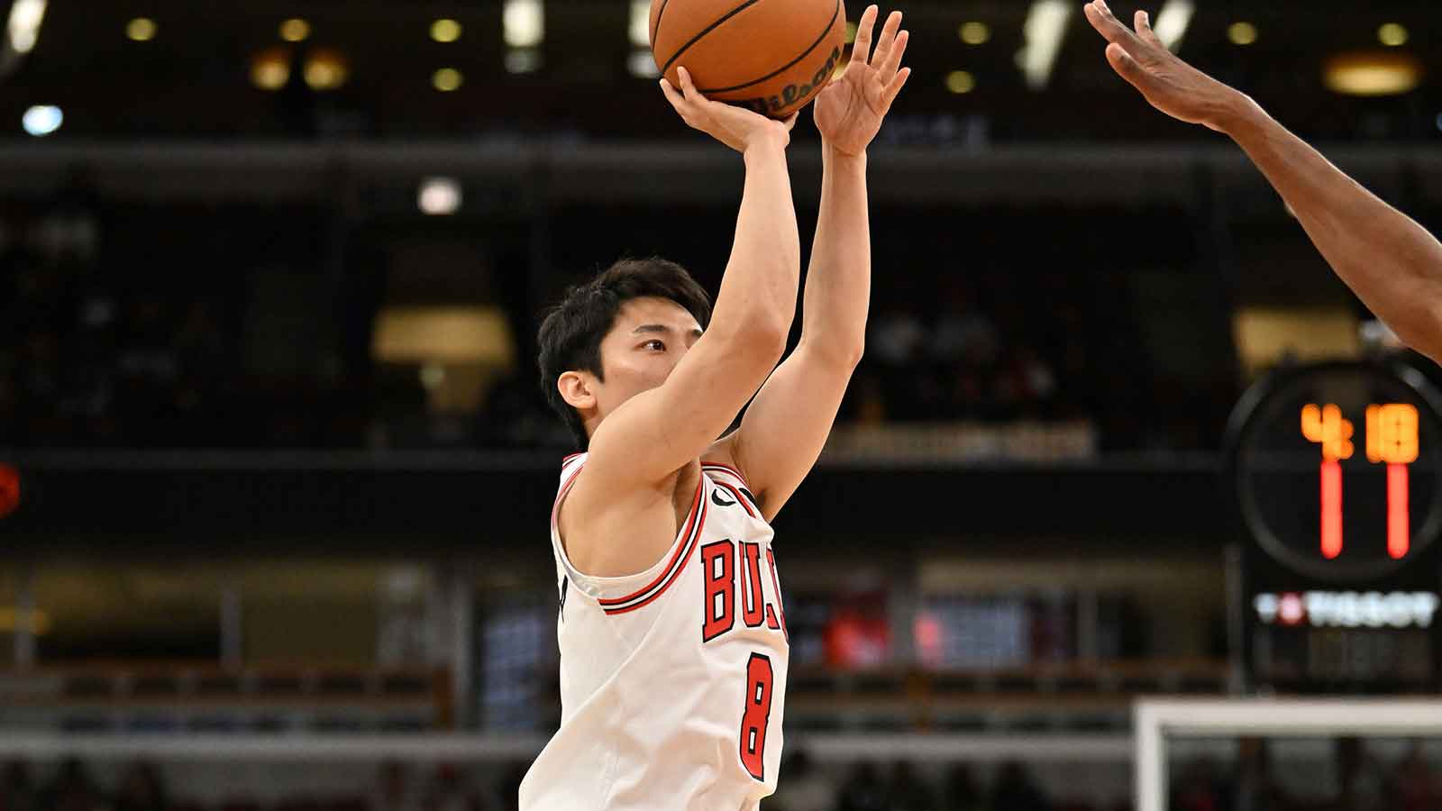 Bulls sign fan favorite guard amid Josh Giddey injury