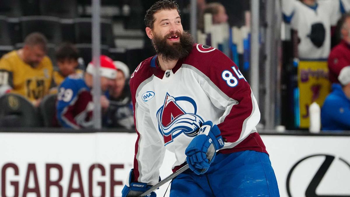 Colorado Avalanche defenseman Brent Burns (84) warms up before a game against the Vegas Golden Knights at T-Mobile Arena.