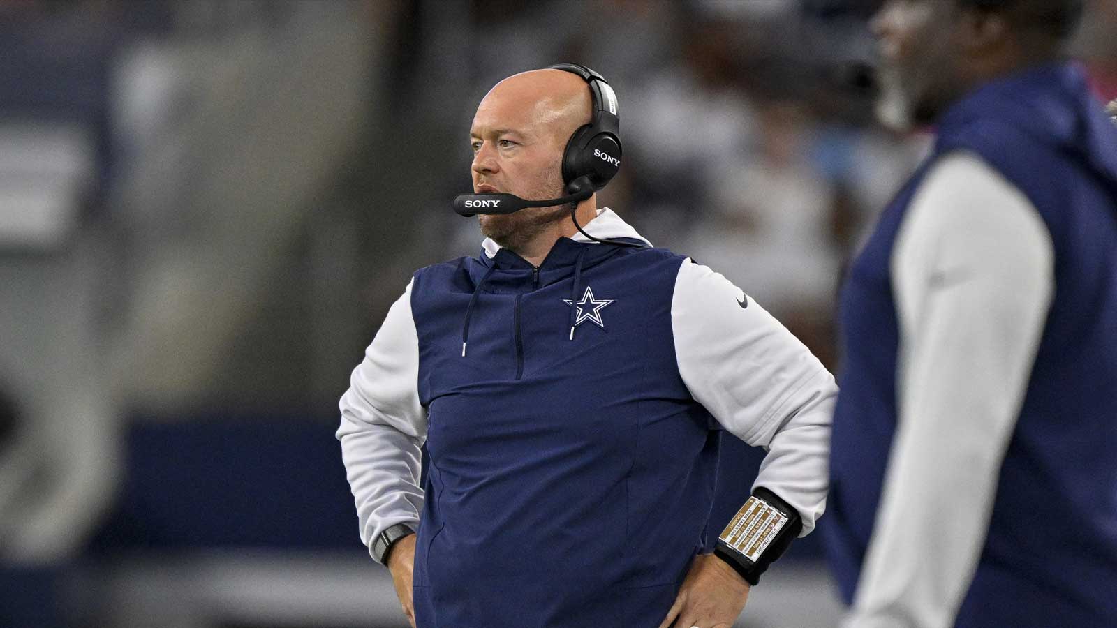 Cowboys assistant earns a look at open DC spot amid Matt Eberflus firing