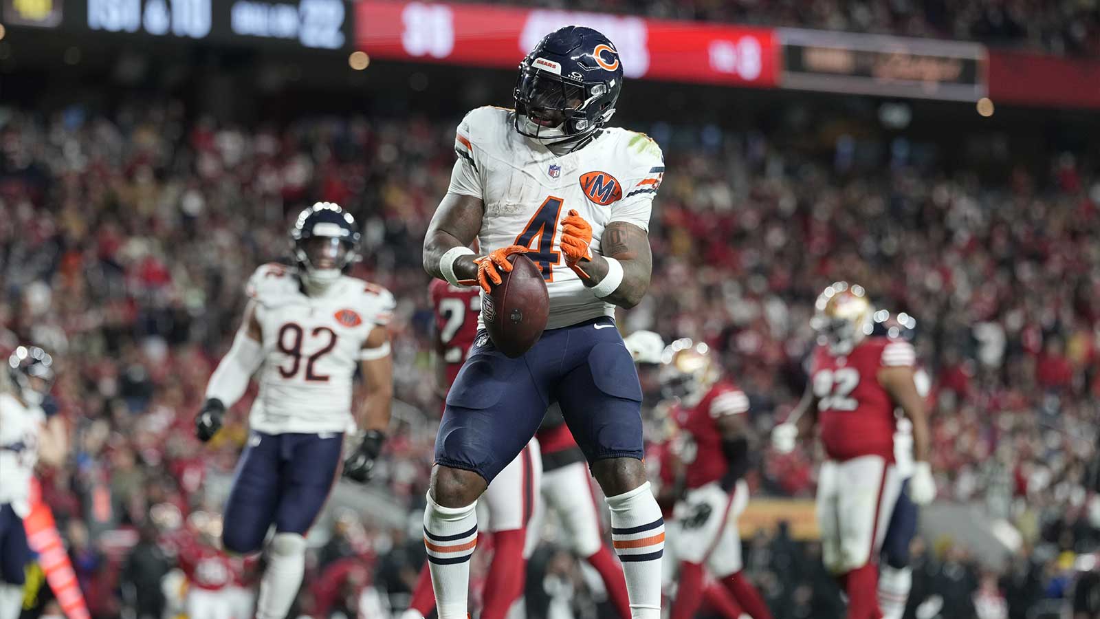 Chicago Bears running back D'Andre Swift (4) celebrates after scoring a touchdown against the San Francisco 49ers in the second half at Levi's Stadium.
