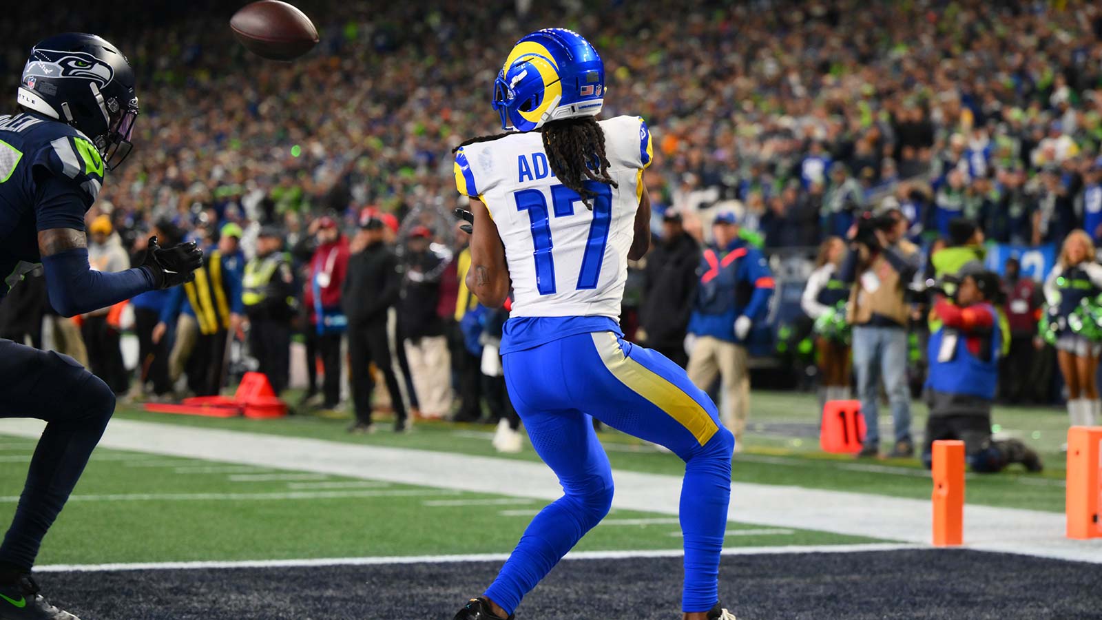 https://wp.clutchpoints.com/wp-content/uploads/2026/01/Davante-Adams-continues-brutal-Championship-Game-luck-in-loss-to-Seahawks.jpg