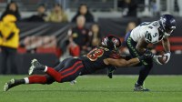 Seattle Seahawks running back Kenneth Walker III (9) rushes the ball against San Francisco 49ers linebacker Eric Kendricks (43) during the second half at Levi's Stadium.