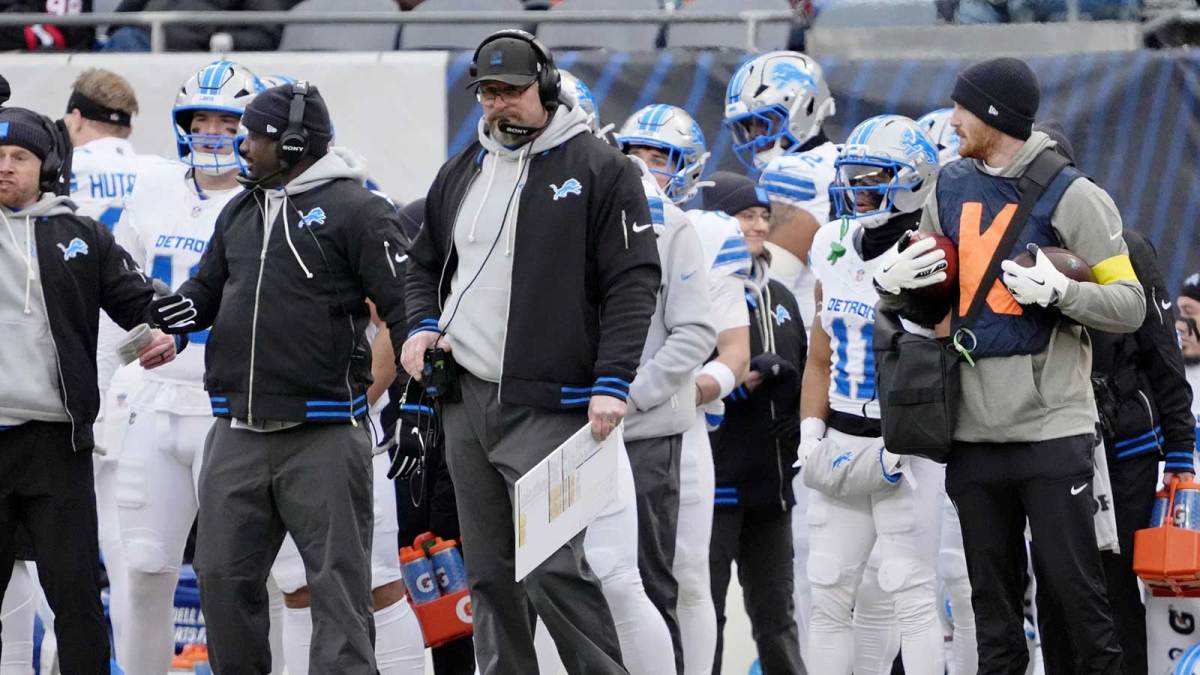 Detroit Lions head coach Dan Campbell looks on against the Chicago Bears during the first half at Soldier Field.