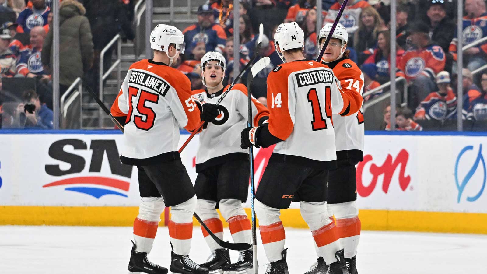 https://wp.clutchpoints.com/wp-content/uploads/2026/01/Flyers-celebrating-a-goal.jpg