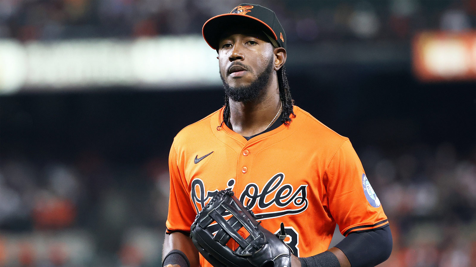 Braves sign speedy infielder to one-year contract