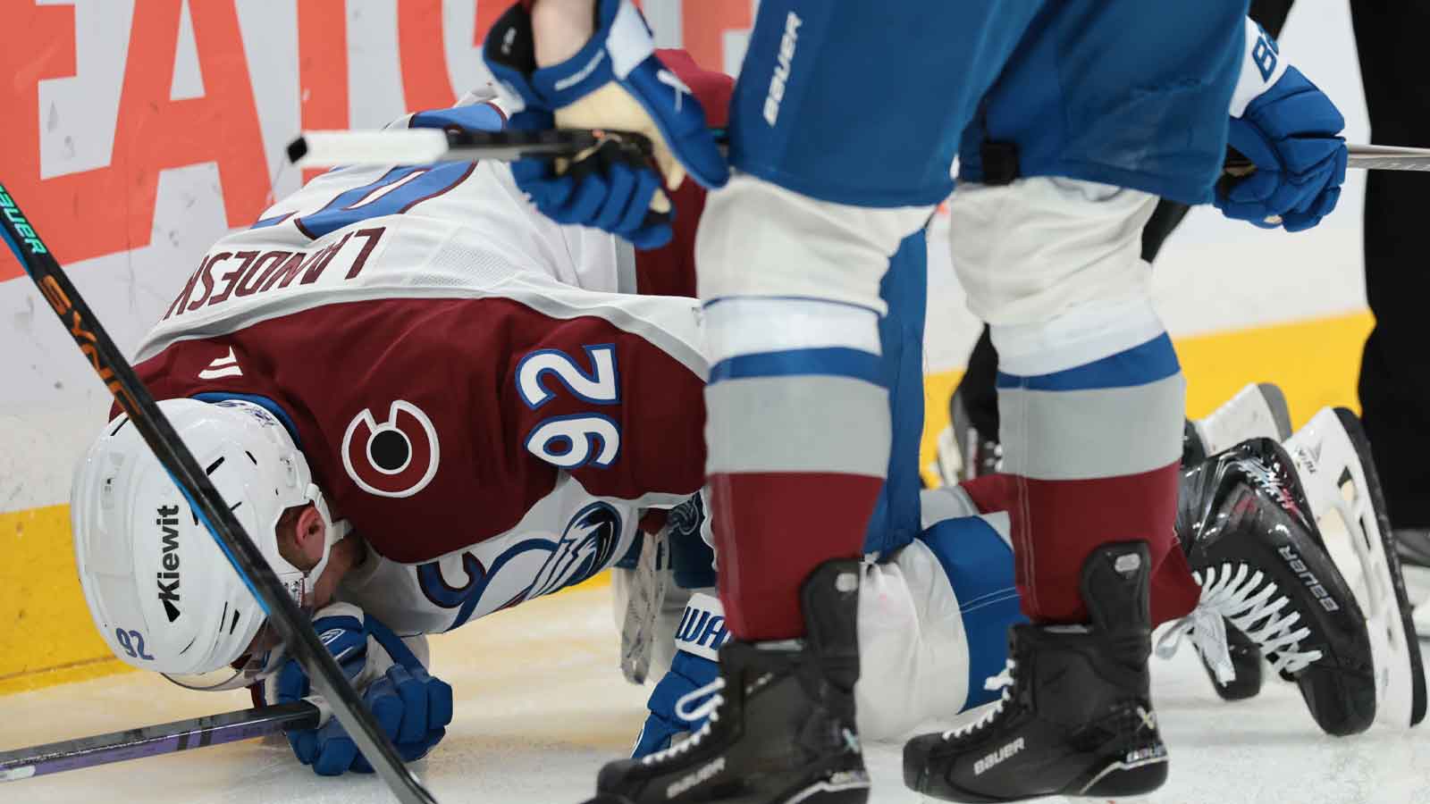 https://wp.clutchpoints.com/wp-content/uploads/2026/01/Gabriel-Landeskog-suffered-an-injury-in-the-Avs-loss-to-the-Panthers.jpg