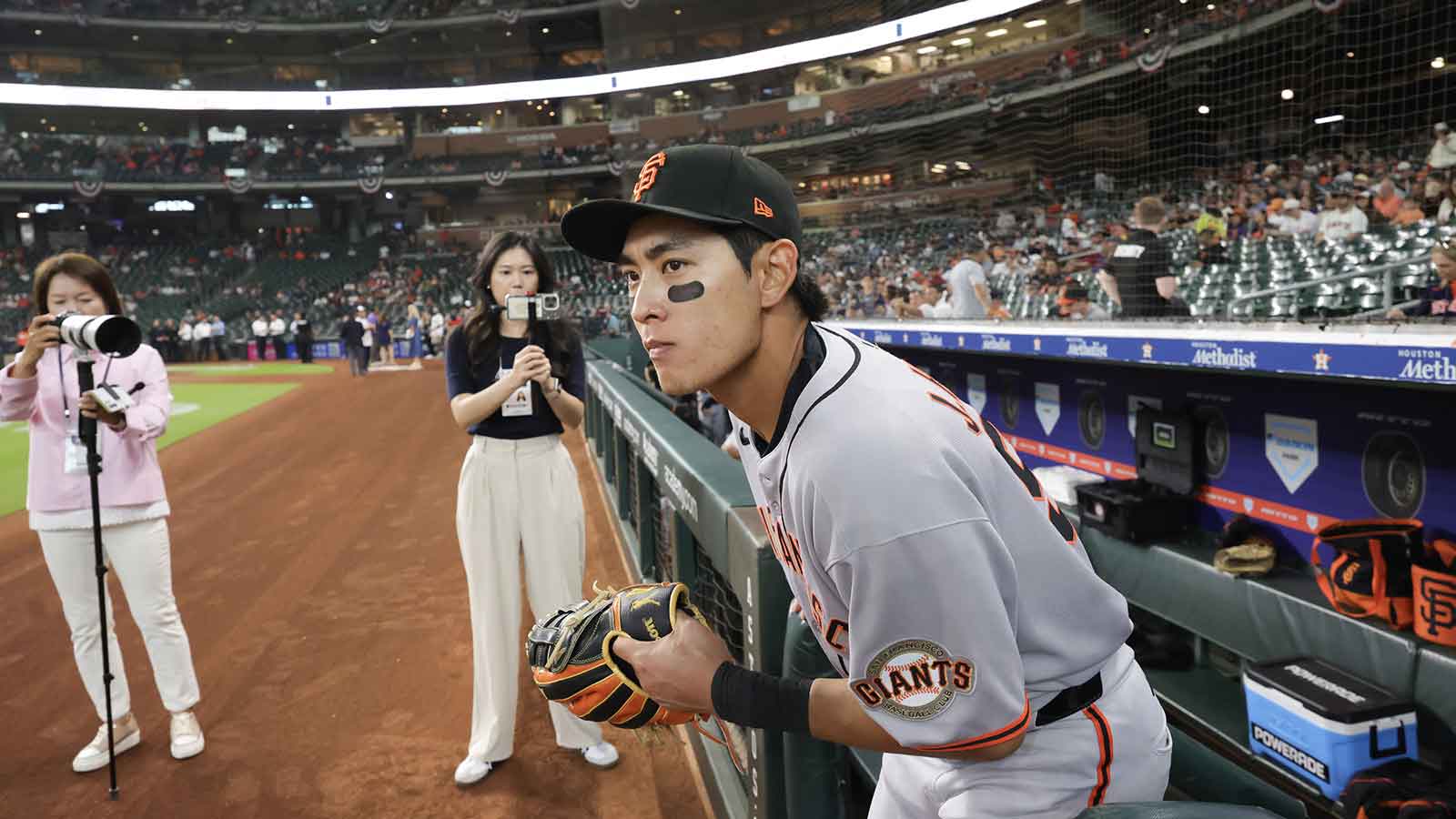 Giants’ Jung Hoo Lee released following detention at LAX