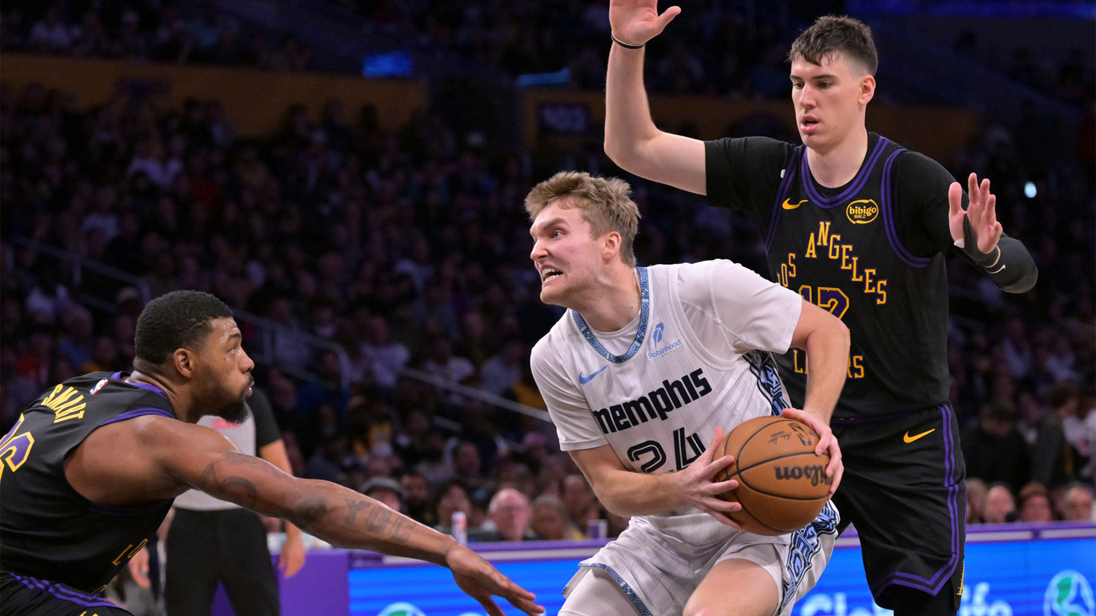 How Marcus Smart-Jake LaRavia ‘connection’ creates balance for Lakers’ lineups