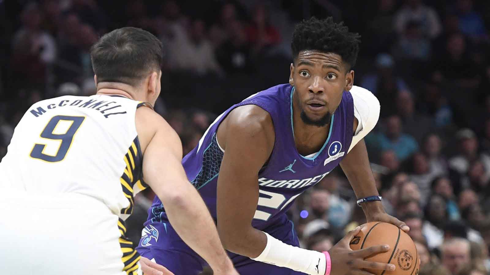 Brandon Miller gets tossed after 2 techs vs. Pacers