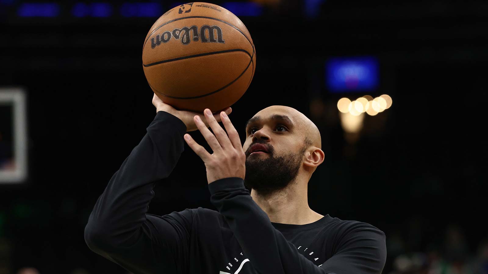 Derrick White tricks Jrue Holiday with textbook shot fake