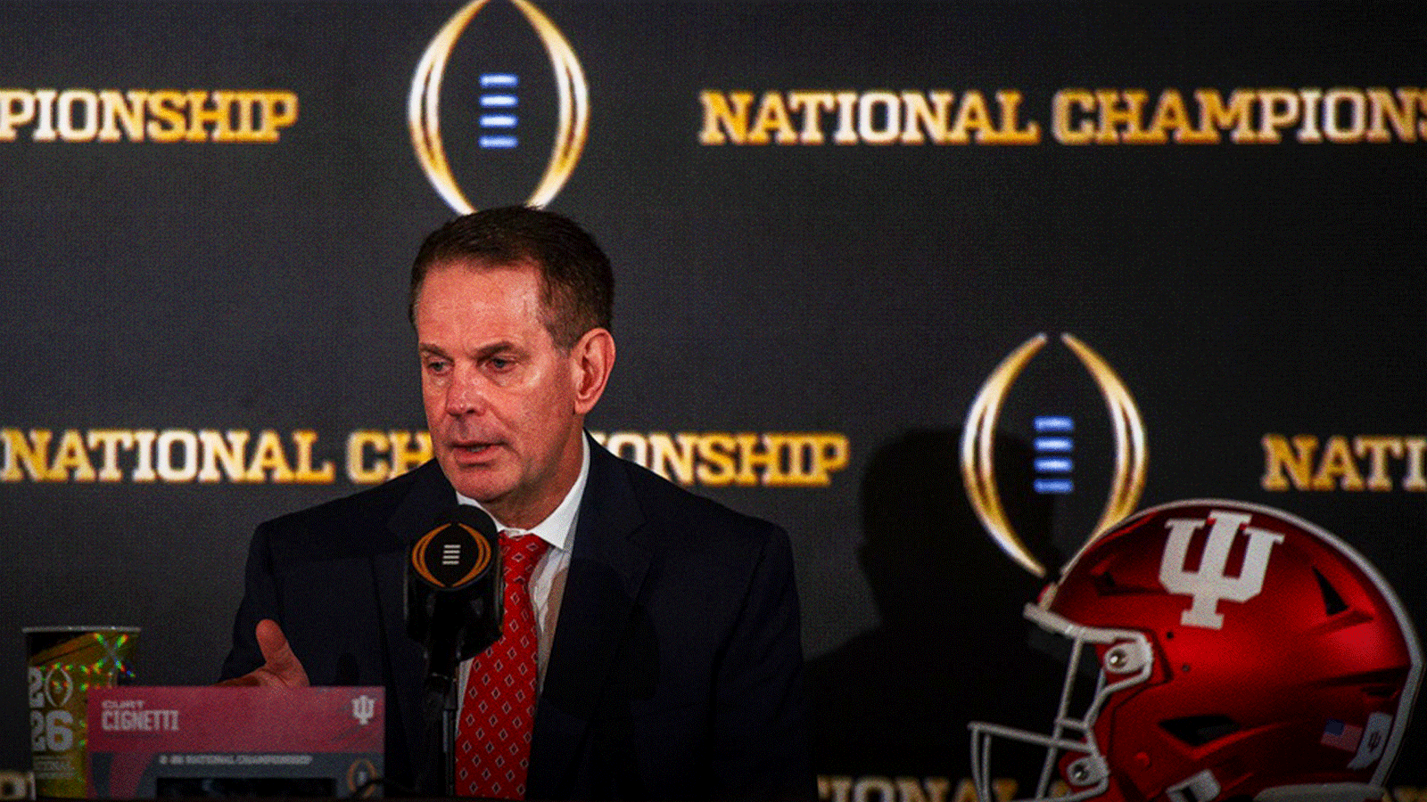 Indiana football’s Curt Cignetti was a big Bob Knight guy, because of course