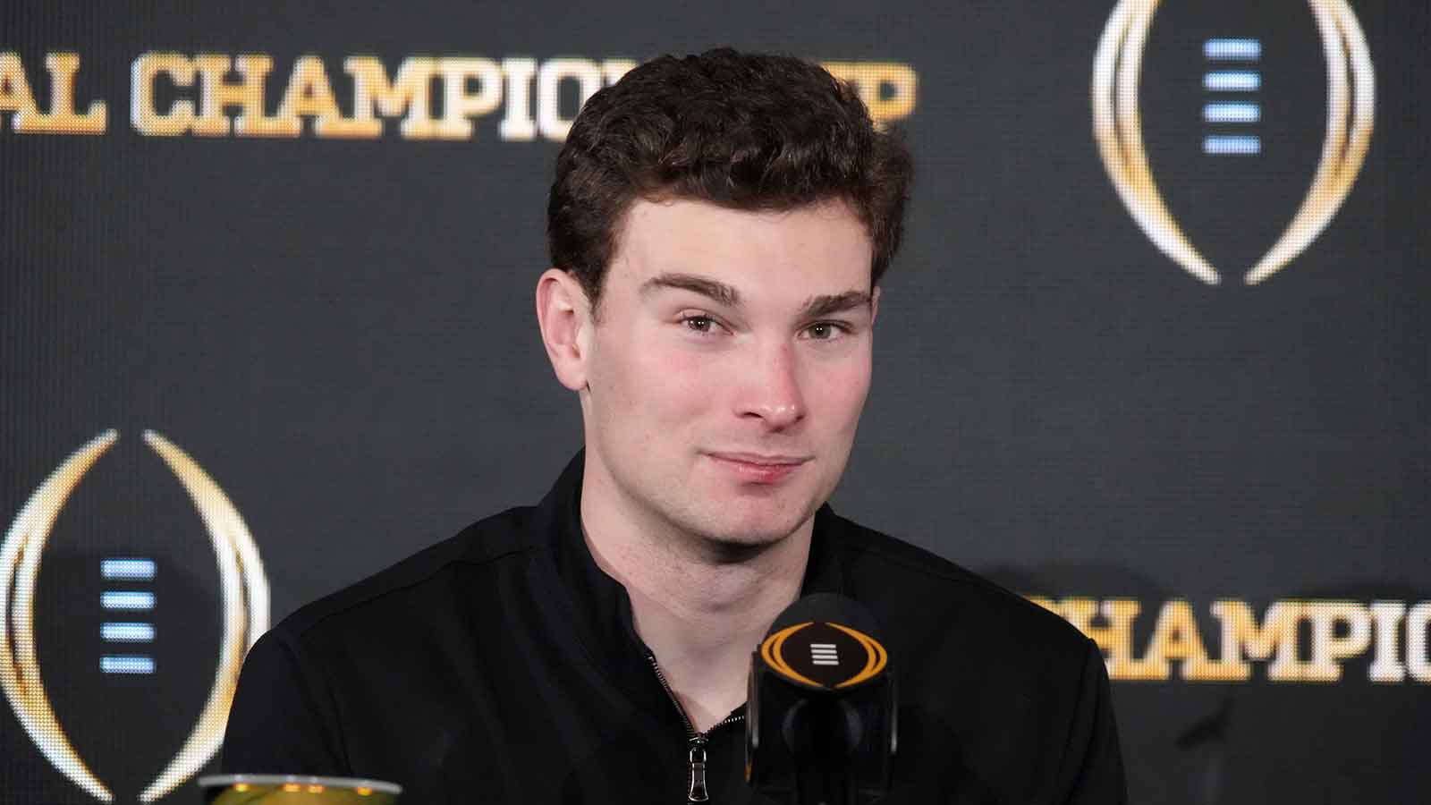 Hang these 2 Fernando Mendoza Indiana TD pictures in the Louvre