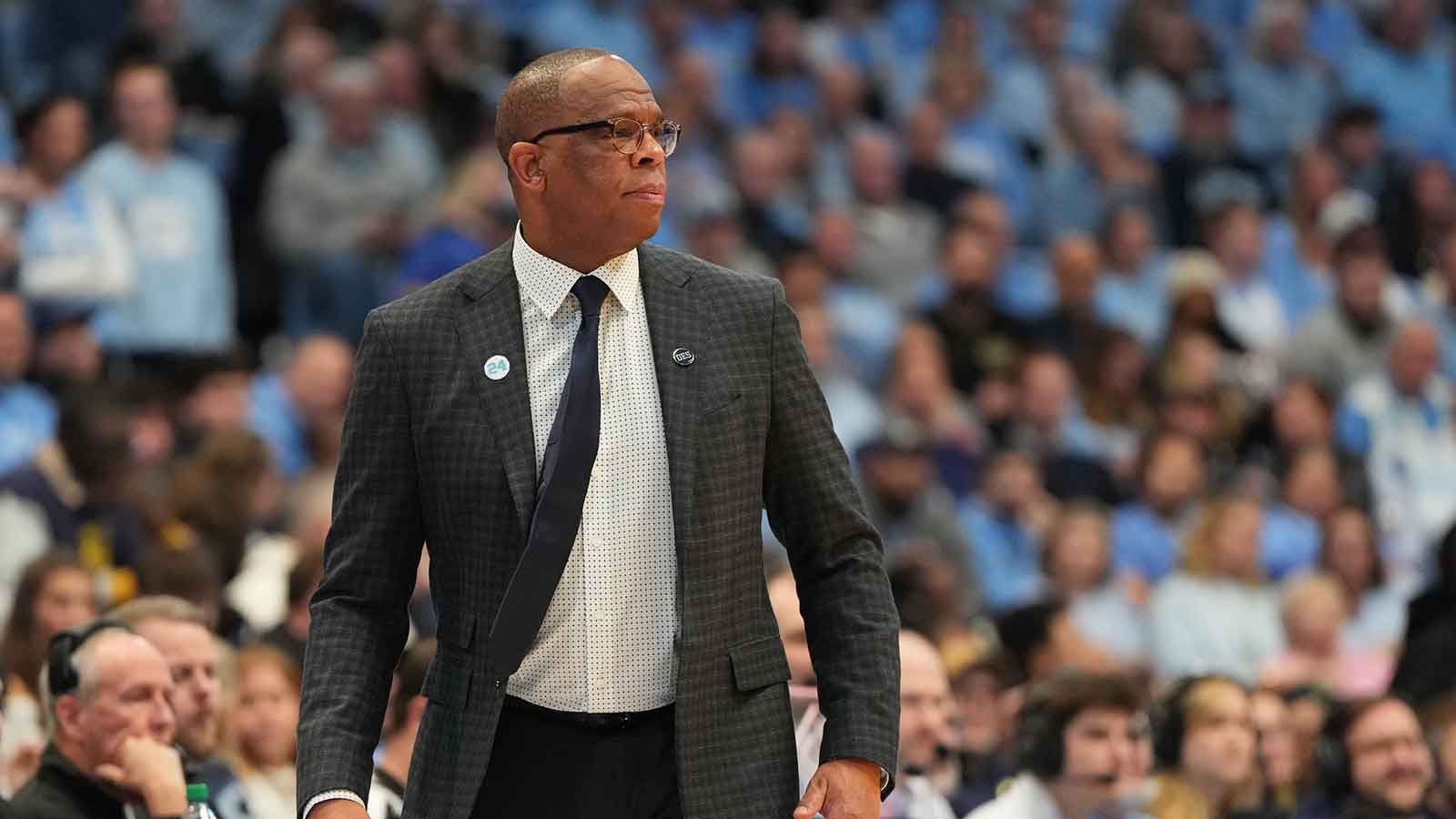 North Carolina’s Hubert Davis reveals fighting message that sparked huge comeback vs. Virginia