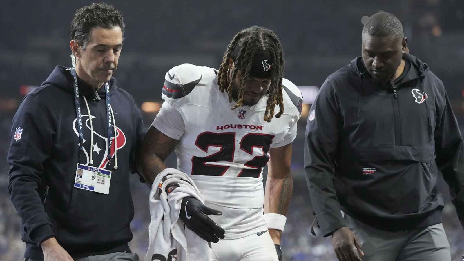 Texans rookie safety questionable to return with MNF knee injury