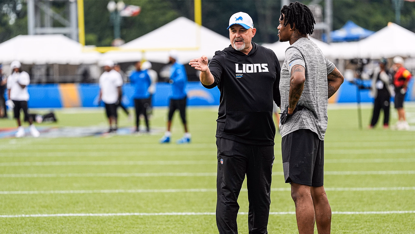 Broncos add former Lions OC as postseason consultant