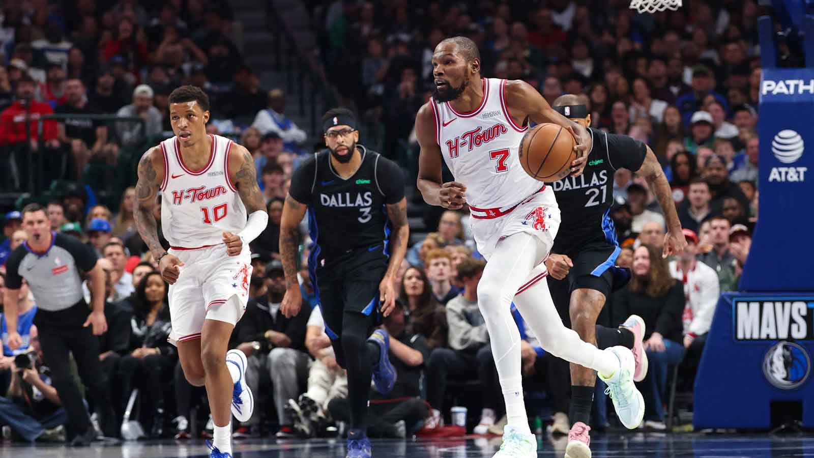 Houston Rockets forward Kevin Durant (7) controls the ball during the first quarter against the Dallas Mavericks at American Airlines Center.
