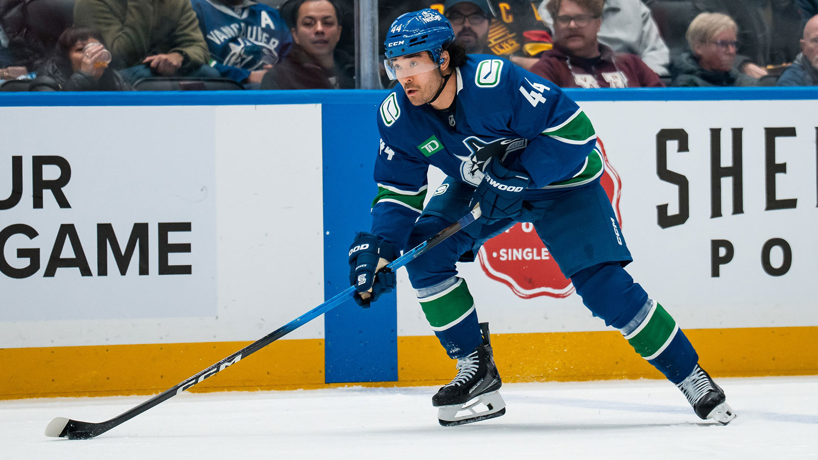 Sharks make trade for Canucks forward Kiefer Sherwood