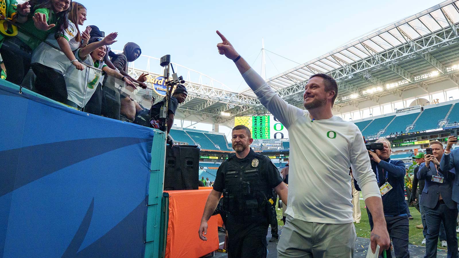 Dan Lanning’s blunt challenge to Oregon football will bring ‘shame’ if they can’t do it