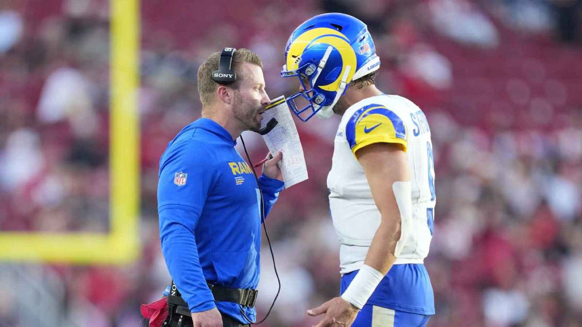 Los Angeles Rams head coach Sean McVay talks with Los Angeles Rams quarterback Matthew Stafford (9) during the fourth quarter against the San Francisco 49ers at Levi's Stadium.
