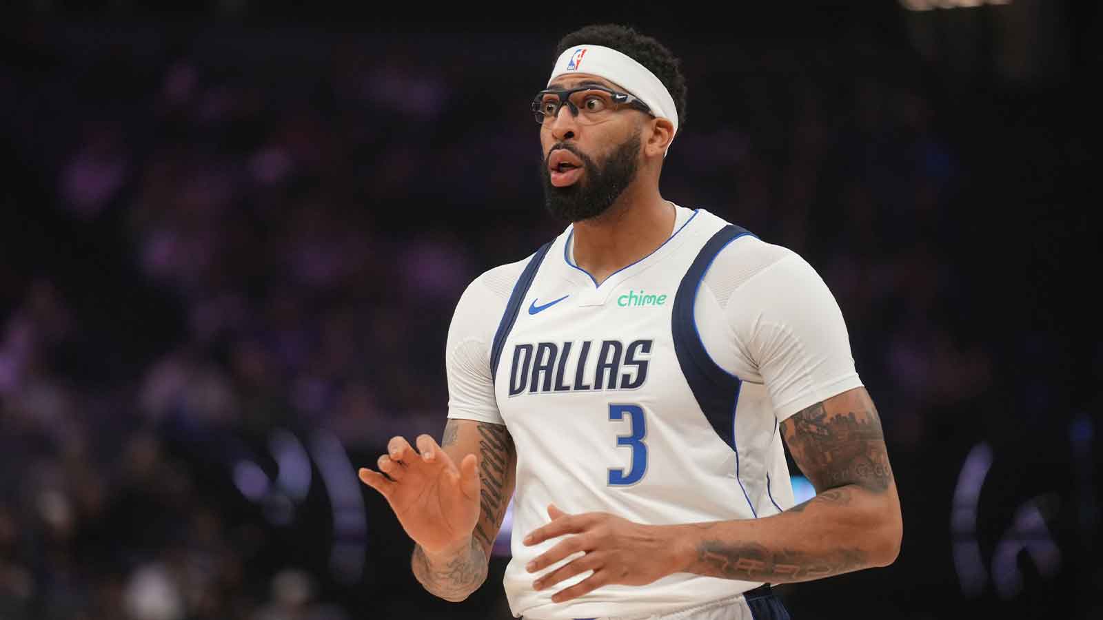 Lou Williams drops Anthony Davis truth bomb amid Mavericks trade rumors