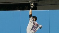 Mets outfielder Carlos Beltran makes a great catch to rob Yankees Gary Sheffield in the 5th inning, in the second game of the subway series at Yankee Stadium June 26, 2005. The Mets defeated the Yankees 10 - 3. © Frank Becerra Jr./The Journal News / USA TODAY NETWORK via Imagn Images