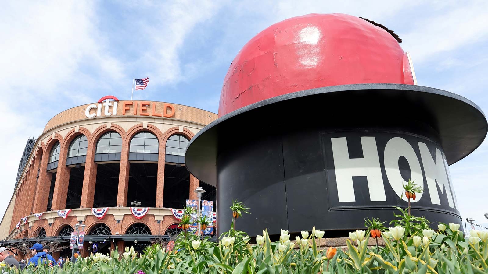 Mets sign 2 players with high ceilings