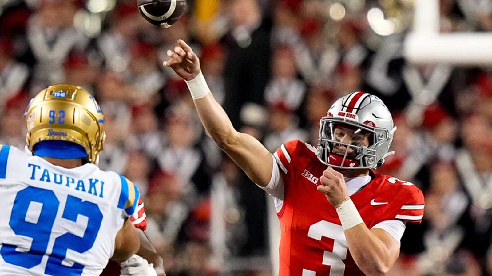 Ohio State Buckeyes quarterback Lincoln Kienholz (3) makes a pass in the second half of the NCAA college football game at Ohio Stadium on Saturday, Nov. 15, 2025 in Columbus, Ohio.
