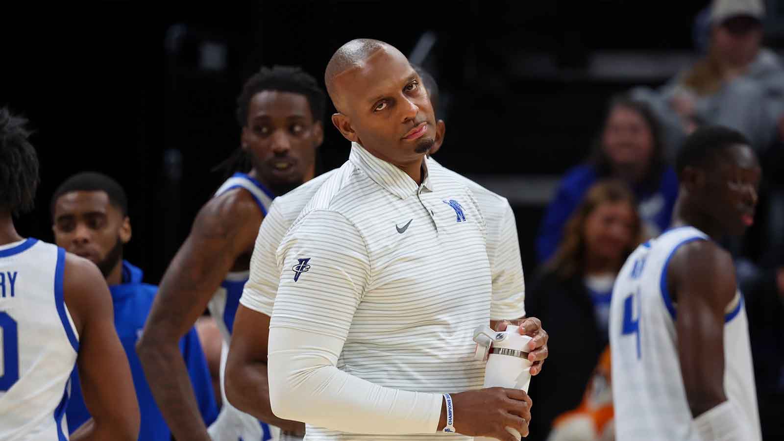Memphis Tigers Head Coach Penny Hardaway looks on during the first half against the North Texas Mean Green at FedExForum.