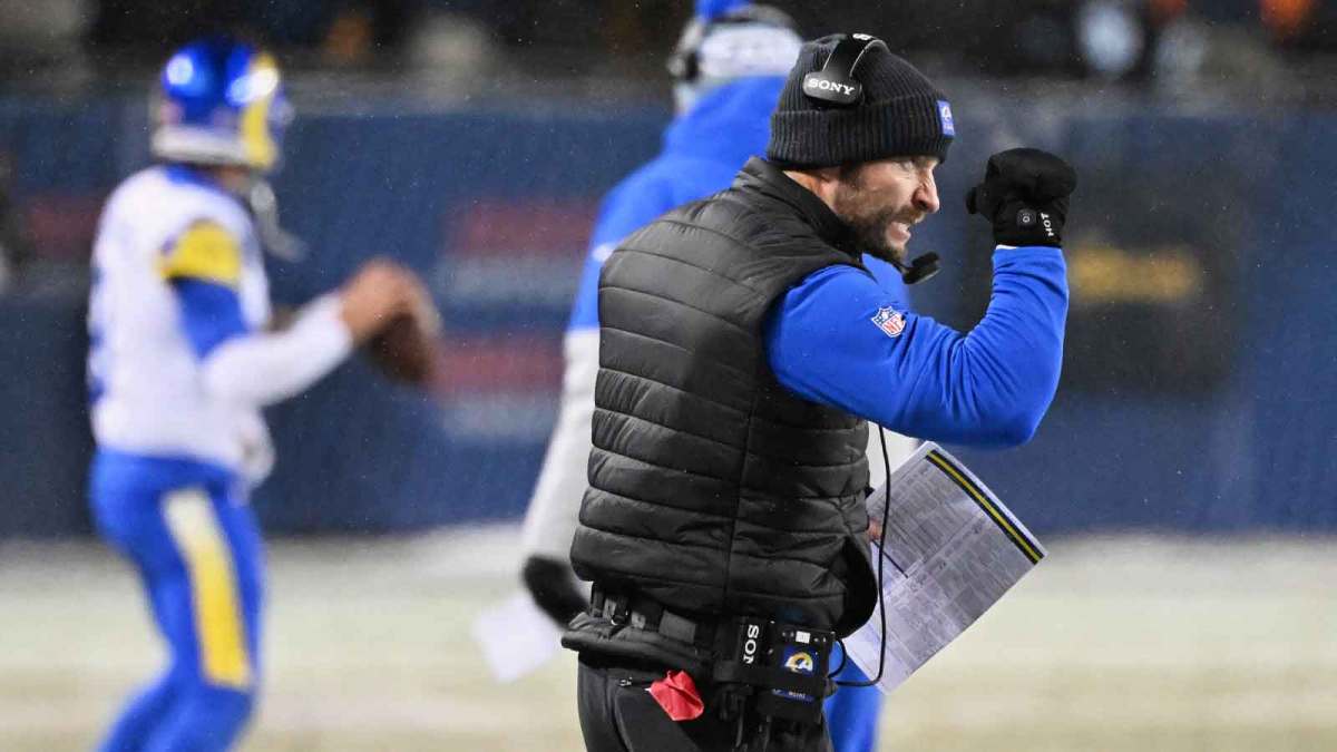 Los Angeles Rams head coach Sean McVay reacts after a defensive stop against the Chicago Bears during the fourth quarter of an NFC Divisional Round game at Soldier Field. Mandatory Credit: Matt Marton-Imagn Images