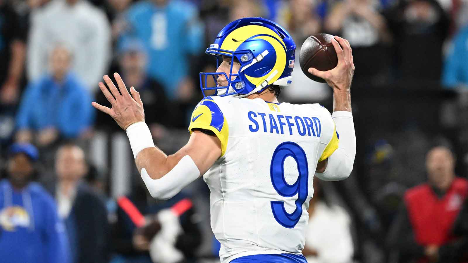 Rams’ Matthew Stafford gives positive update on finger injury before Bears game