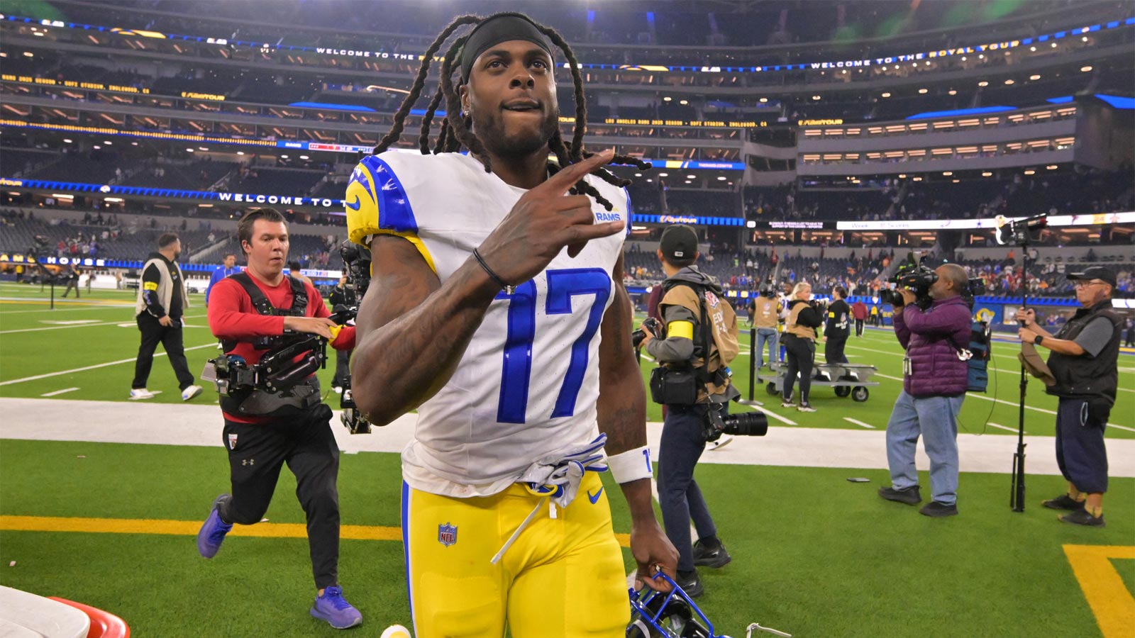 Rams’ Davante Adams, Quentin Lake expected back for playoff game vs. Panthers