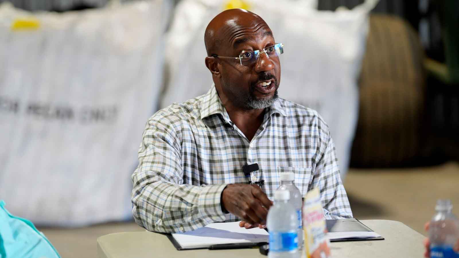 Raphael Warnock, HBCU choir honor gospel legend Richard Smallwood