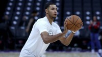 Sacramento Kings forward Keegan Murray (13) warms up