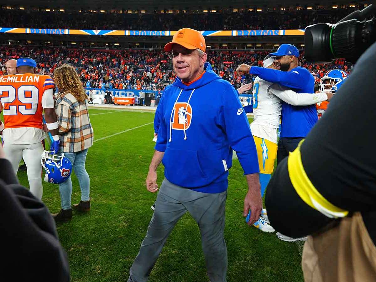 Washington can't overcome mistakes in 17-10 loss to Broncos, image size:1200x900