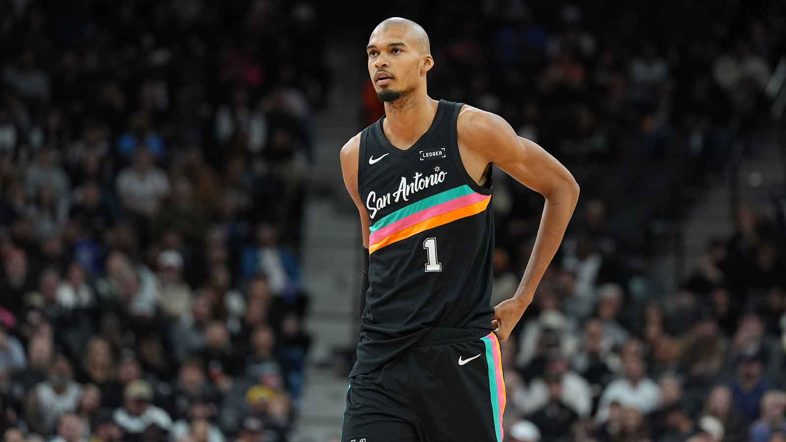 Spurs’ Victor Wembanyama pulls off ultra-rare defensive feat in Bucks clash