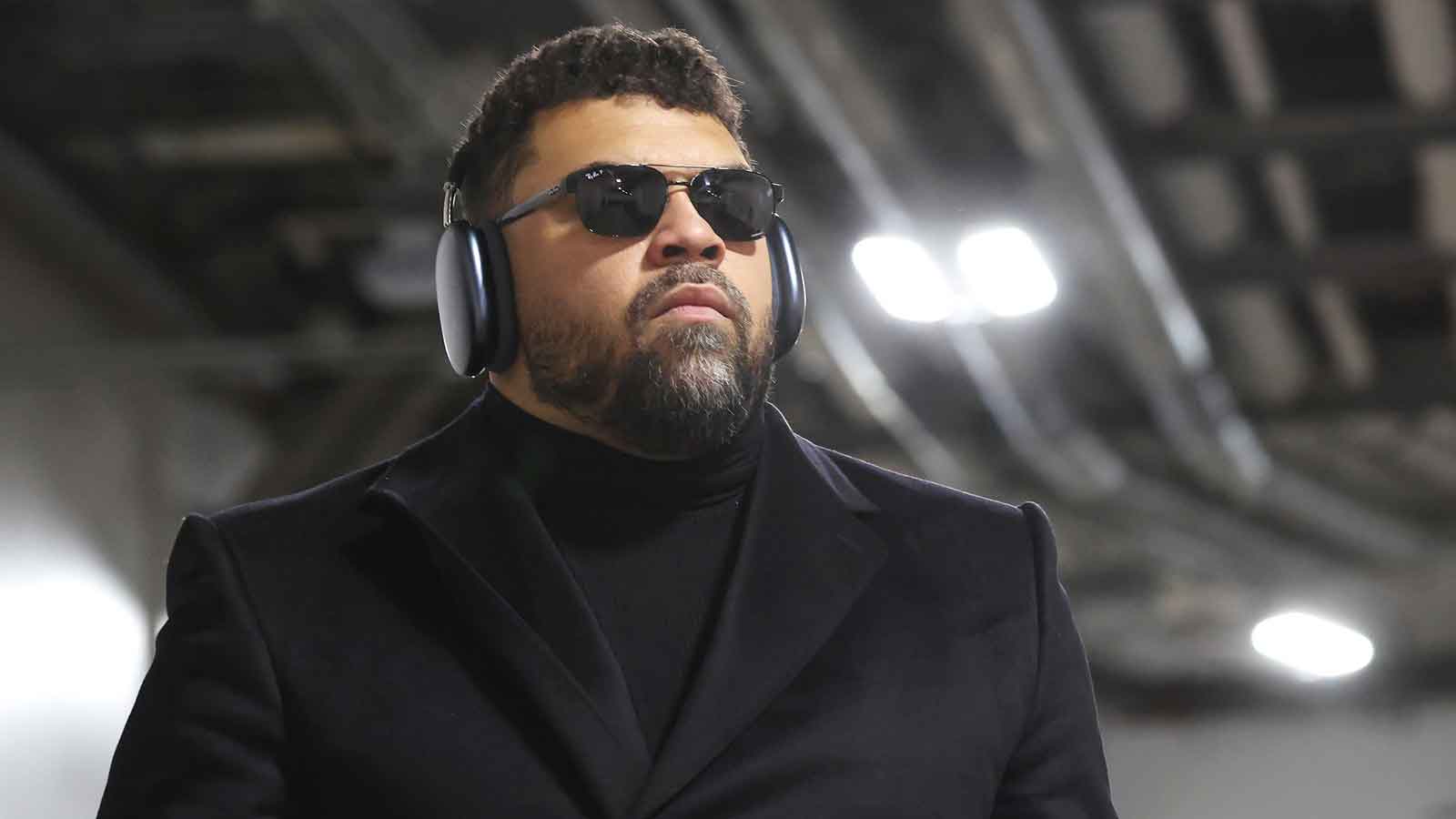 https://wp.clutchpoints.com/wp-content/uploads/2026/01/Steelers-defensive-tackle-Cameron-Heyward-97-arrives-at-the-stadium.jpg