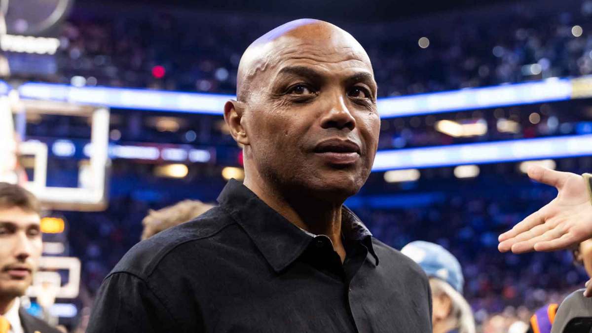 Phoenix Suns former player Charles Barkley in attendance against the Minnesota Timberwolves during an NBA Cup game at Mortgage Matchup Center.
