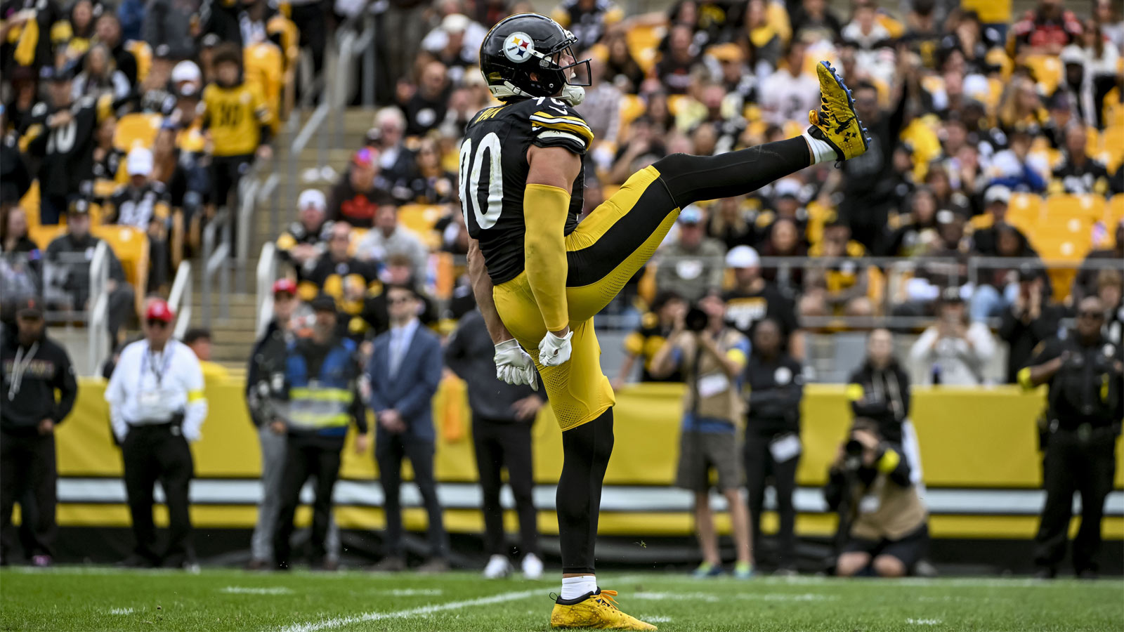 How Steelers’ T.J. Watt is feeling after first game back from lung scare