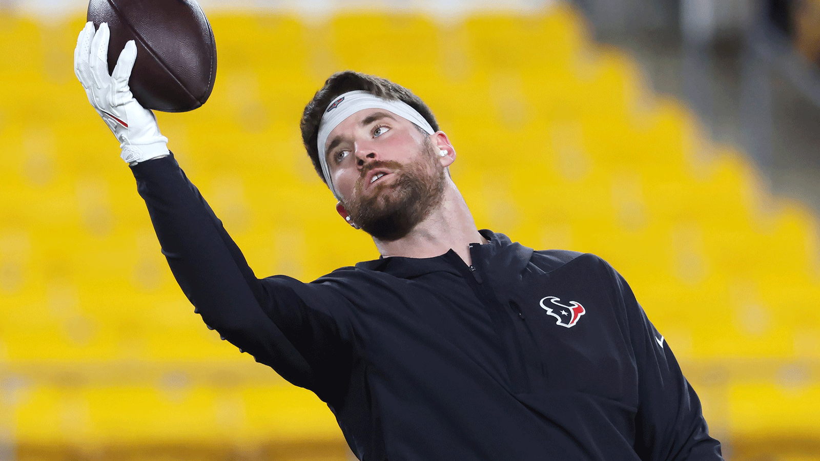 Texans’ Dalton Schultz out with calf injury vs. Patriots