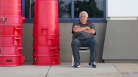 Tampa Bay Buccaneers senior offensive assistant Tom Moore looks on before training camp at AdventHealth Training Center.