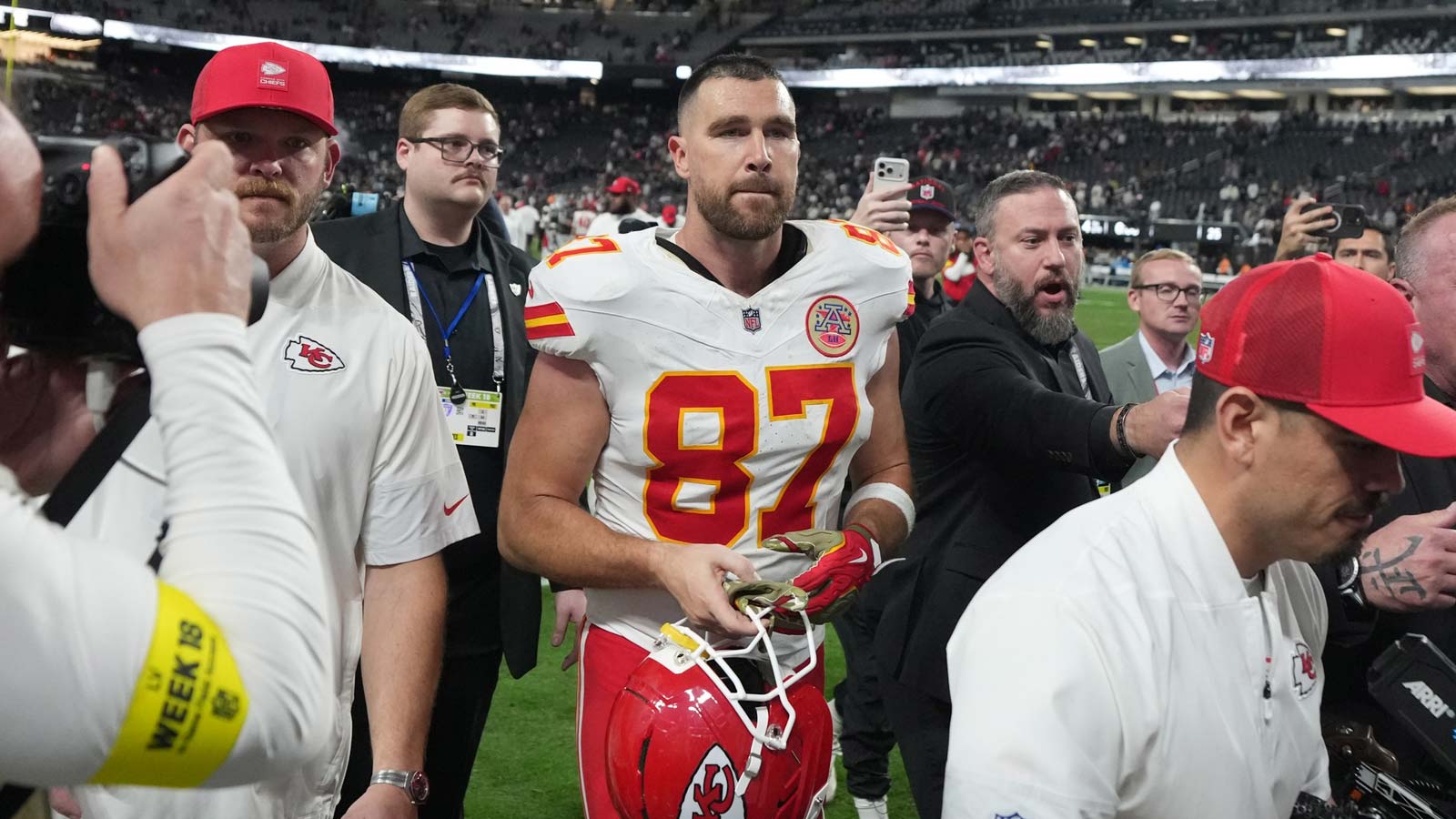 https://wp.clutchpoints.com/wp-content/uploads/2026/01/Travis-Kelce-with-KC-Chiefs.jpg