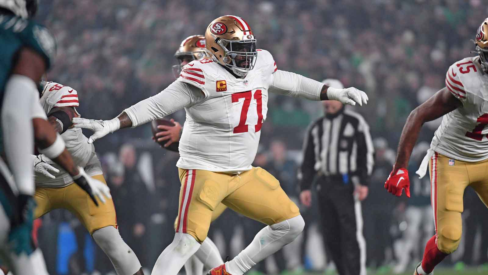 San Francisco 49ers offensive tackle Trent Williams (71) against the Philadelphia Eagles at Lincoln Financial Field.