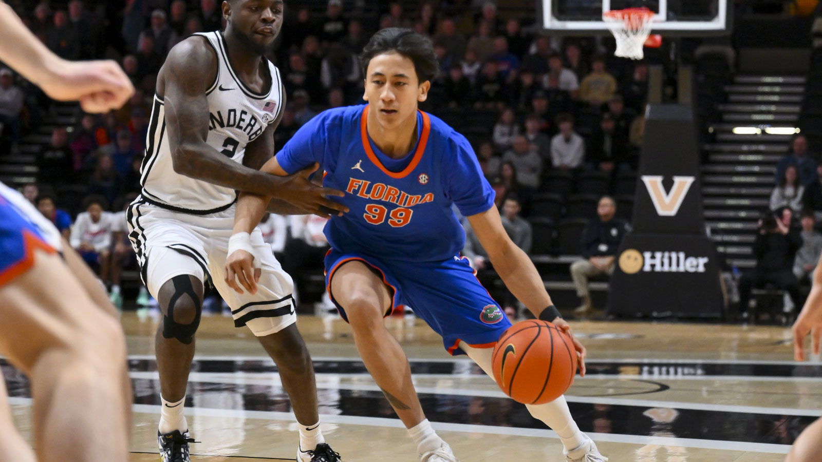 Florida basketball’s Todd Golden wants Vanderbilt game hero to wear No. 99 rest of season