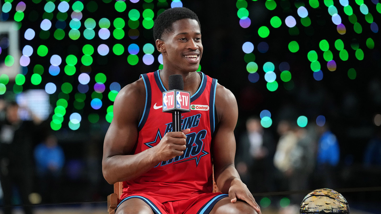 76ers fans celebrate VJ Edgecombe for Rising Stars MVP performance