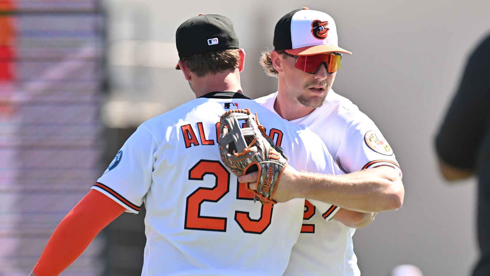 Orioles reporter catches funny Pete Alonso-Chris Bassitt exchange on camera