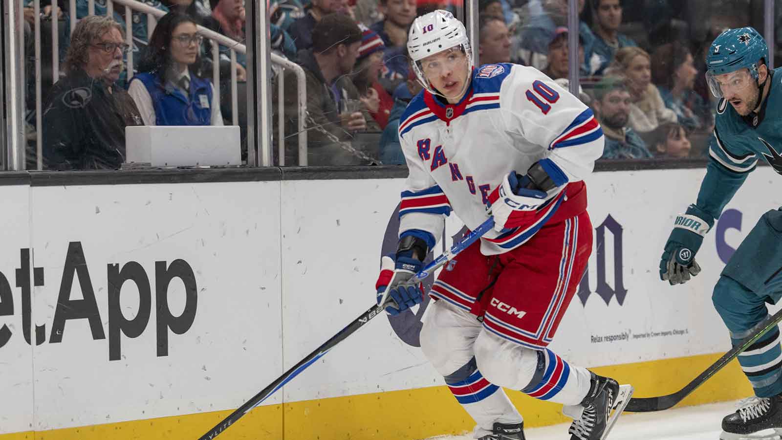 Artemi Panarin pens goodbye to Rangers ahead of Kings debut