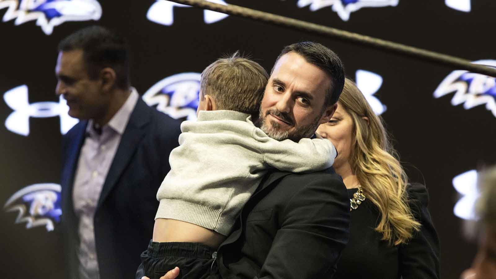 Ravens’ Jesse Minter gets ‘smartest coach’ endorsement from Chargers player