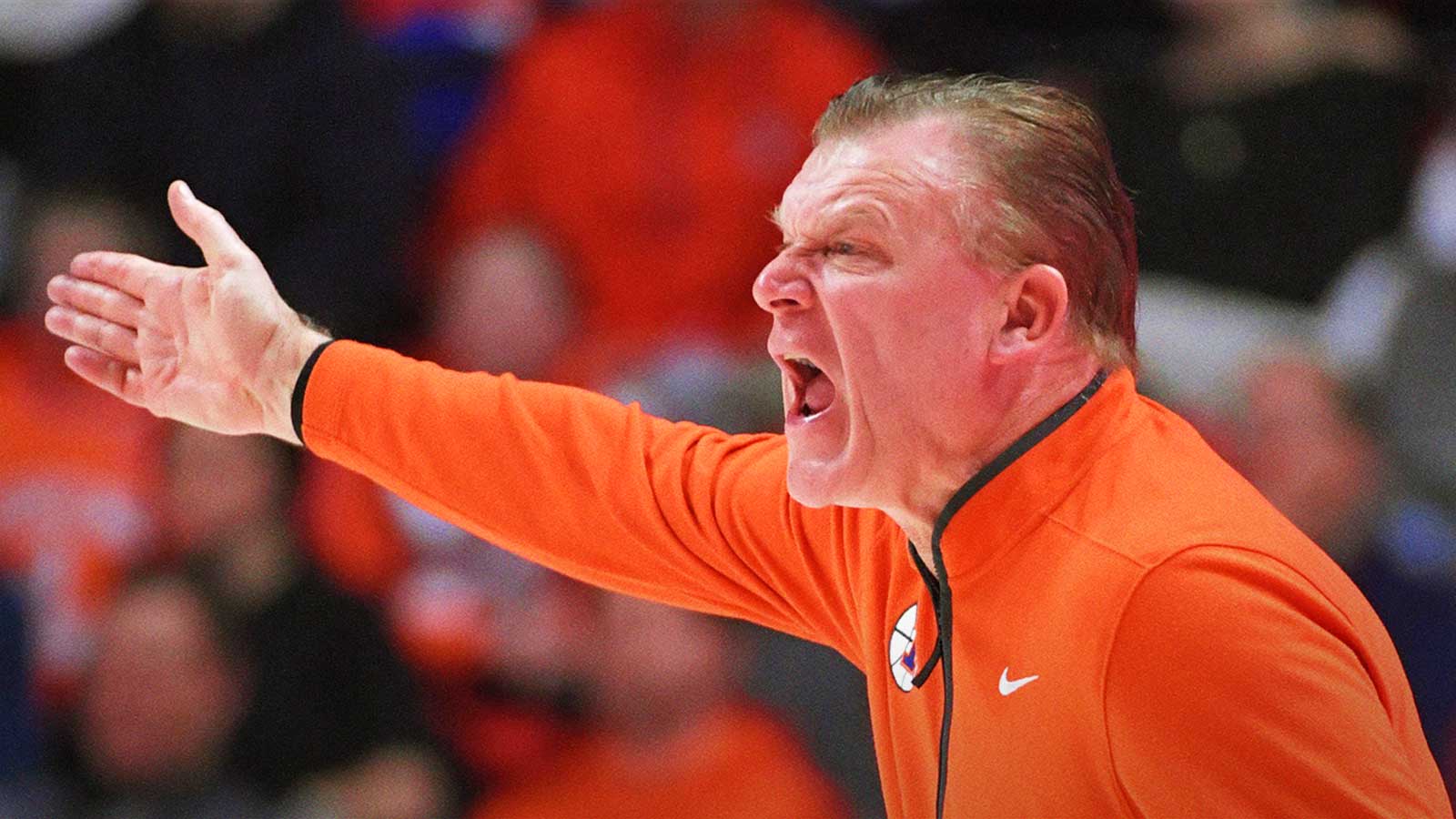 Illinois’ Brad Underwood storms out of press conference after calling out officiating blunders