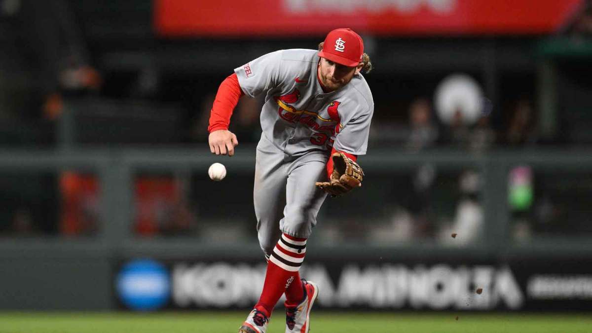 St. Louis Cardinals second baseman Brendan Donovan (33) collects a ball hit by the San Francisco Giants during the eighth inning at Oracle Park.
