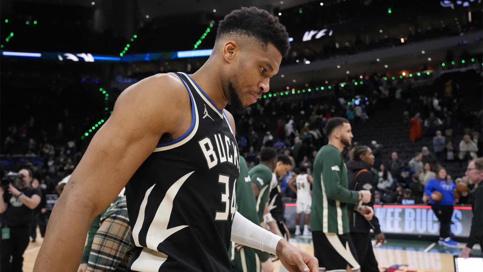NBA rumors: Latest Giannis Antetokounmpo, Bucks trade buzz highlights dueling desires